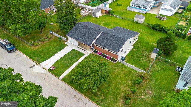 205 SECOND AVE, West Berlin, NJ 08091