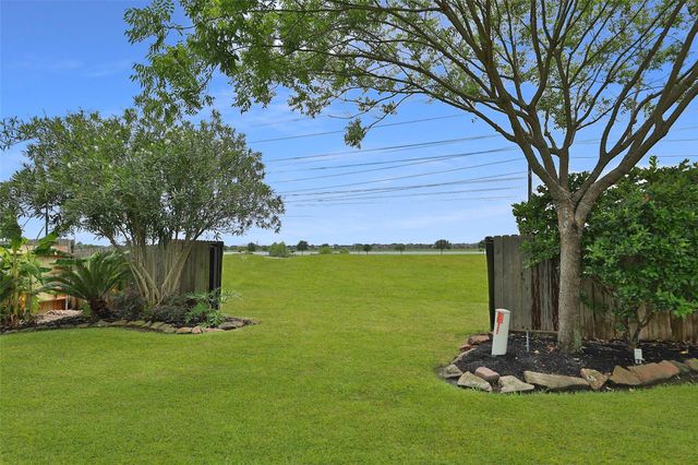 9603 Red Rugossa Drive, Houston, TX 77095