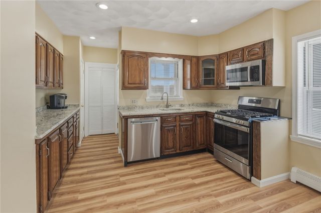 37 West Street, West Warwick, RI 02893