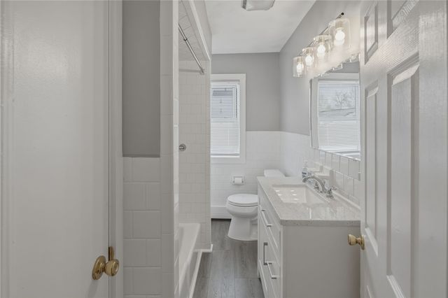 37 West Street, West Warwick, RI 02893