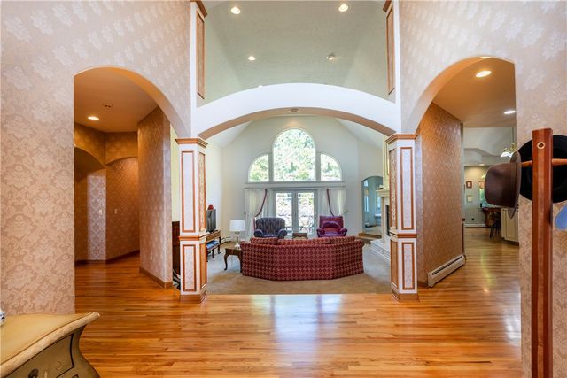 186 Hillcrest Road, Elmira, NY 14903