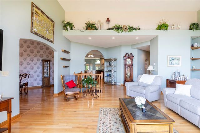 186 Hillcrest Road, Elmira, NY 14903