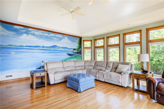 186 Hillcrest Road, Elmira, NY 14903