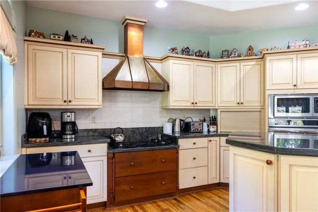 186 Hillcrest Road, Elmira, NY 14903