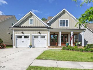 208 Fairway Vista Drive, Holly Springs, NC 27540