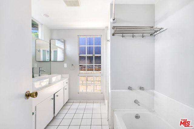 3543 Scadlock Lane, Sherman Oaks, CA 91403