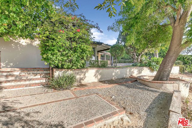 3543 Scadlock Lane, Sherman Oaks, CA 91403