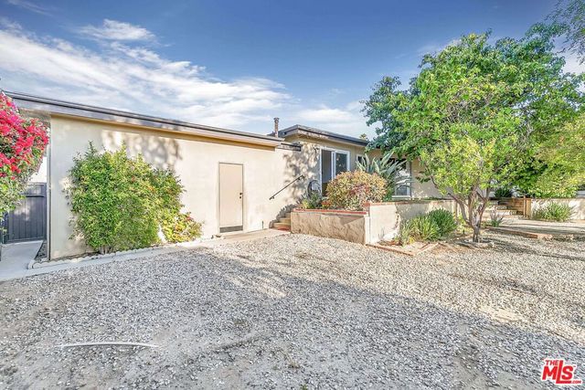 3543 Scadlock Lane, Sherman Oaks, CA 91403