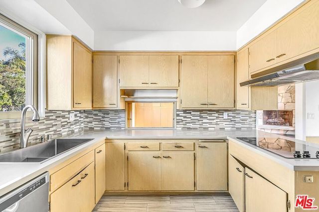 3543 Scadlock Lane, Sherman Oaks, CA 91403