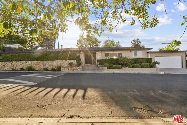3543 Scadlock Lane, Sherman Oaks, CA 91403