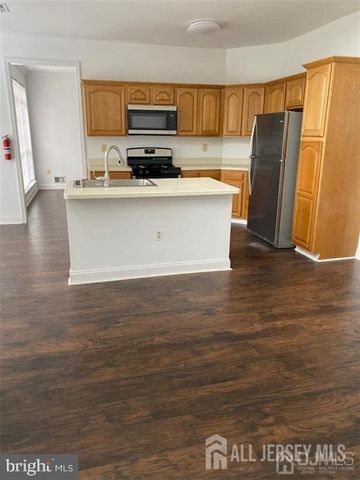 33 Marion Drive, Plainsboro, NJ 08536