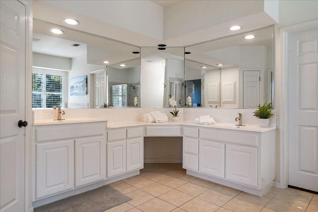 19215 White Horse CV, Spicewood, TX 78669