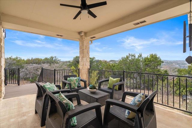 19215 White Horse CV, Spicewood, TX 78669