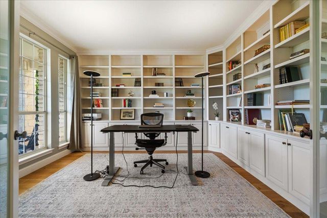 19215 White Horse CV, Spicewood, TX 78669