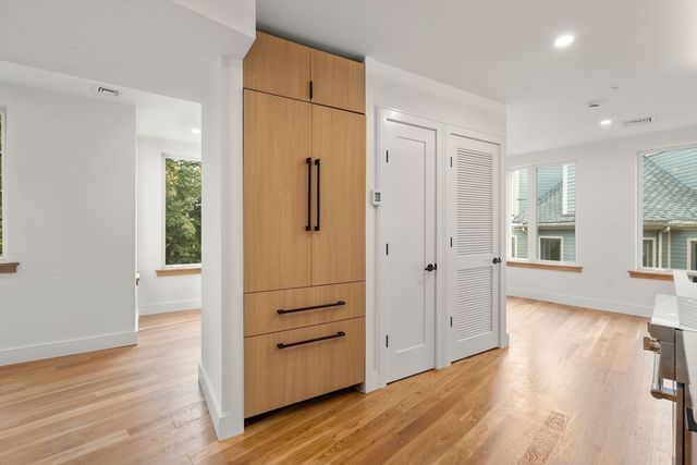 58 Kent U304, Brookline, MA 02445