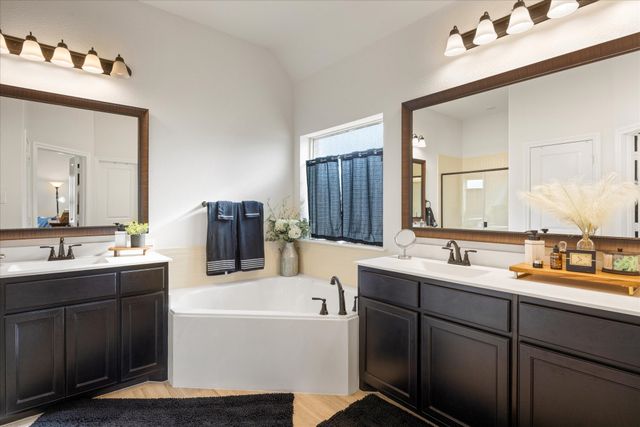 3165 Ferry Boat Lane, Granbury, TX 76049