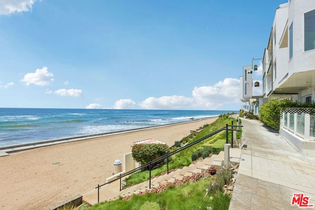 11920 Whitewater Lane, Malibu, CA 90265