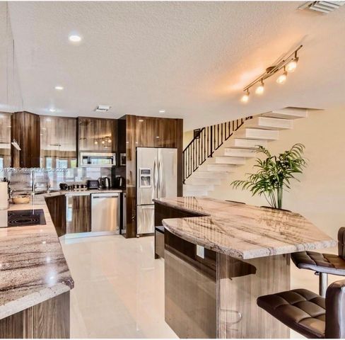 3864 NE 167th Street 5, North Miami Beach, FL 33160
