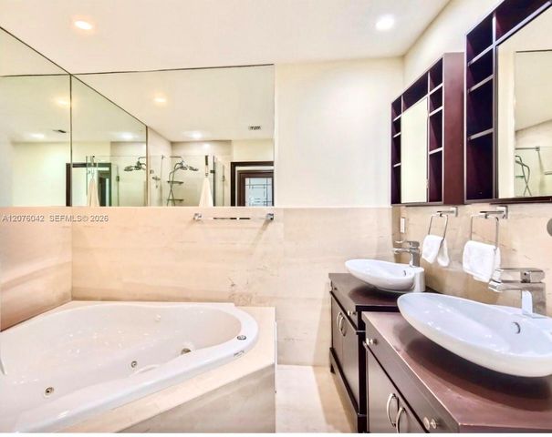 3864 NE 167th Street 5, North Miami Beach, FL 33160