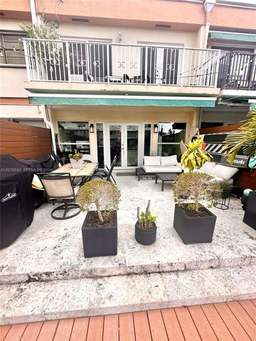 3864 NE 167th Street 5, North Miami Beach, FL 33160