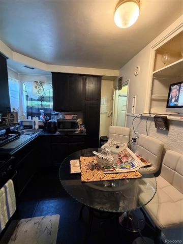 10071 Vaughan Street, Detroit, MI 48228