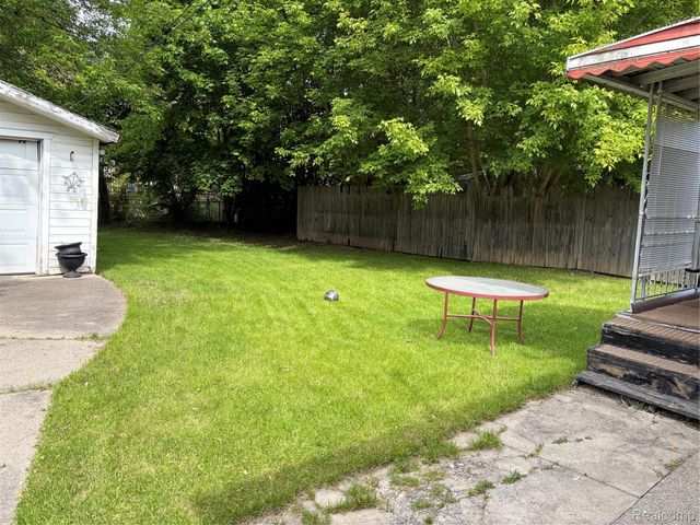 10071 Vaughan Street, Detroit, MI 48228