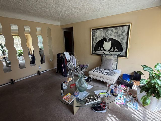 10071 Vaughan Street, Detroit, MI 48228