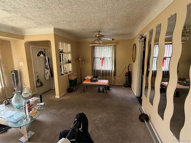 10071 Vaughan Street, Detroit, MI 48228