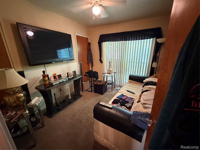 10071 Vaughan Street, Detroit, MI 48228