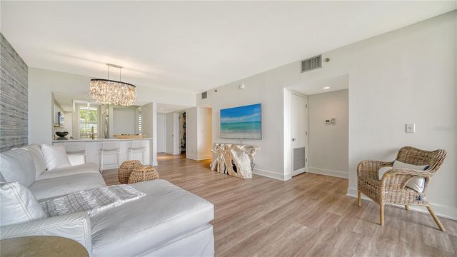 1930 HARBOURSIDE DRIVE 122, Longboat Key, FL 34228