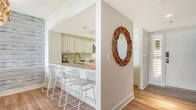 1930 HARBOURSIDE DRIVE 122, Longboat Key, FL 34228
