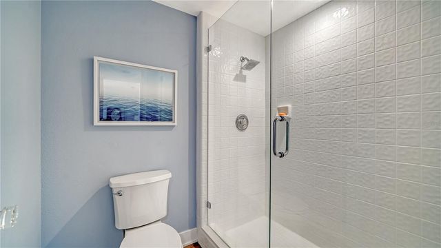 1930 HARBOURSIDE DRIVE 122, Longboat Key, FL 34228