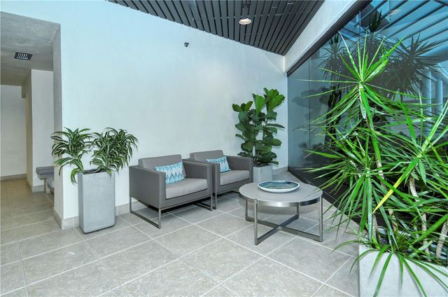 1930 HARBOURSIDE DRIVE 122, Longboat Key, FL 34228