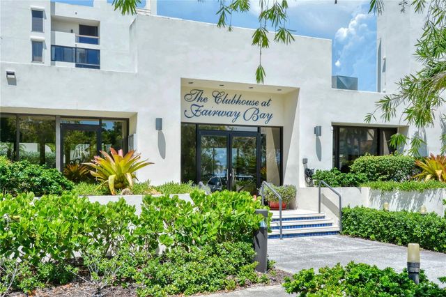 1930 HARBOURSIDE DRIVE 122, Longboat Key, FL 34228