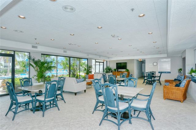 1930 HARBOURSIDE DRIVE 122, Longboat Key, FL 34228