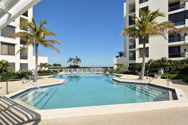 1930 HARBOURSIDE DRIVE 122, Longboat Key, FL 34228