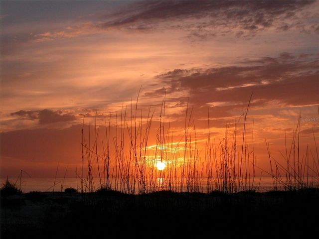1930 HARBOURSIDE DRIVE 122, Longboat Key, FL 34228