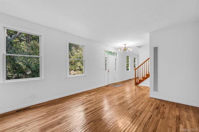 1871 Edwards Avenue, Baiting Hollow, NY 11933