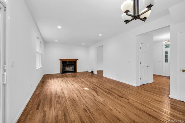 1871 Edwards Avenue, Baiting Hollow, NY 11933