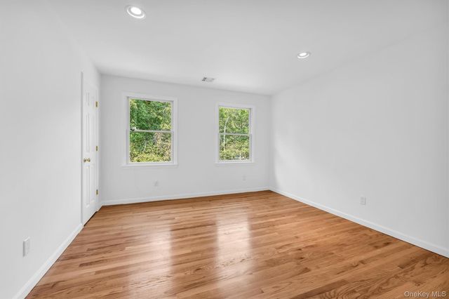 1871 Edwards Avenue, Baiting Hollow, NY 11933