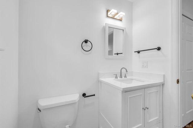 1871 Edwards Avenue, Baiting Hollow, NY 11933
