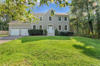 1871 Edwards Avenue, Baiting Hollow, NY 11933