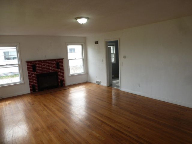 5064 Hess Street, Saginaw, MI 48601