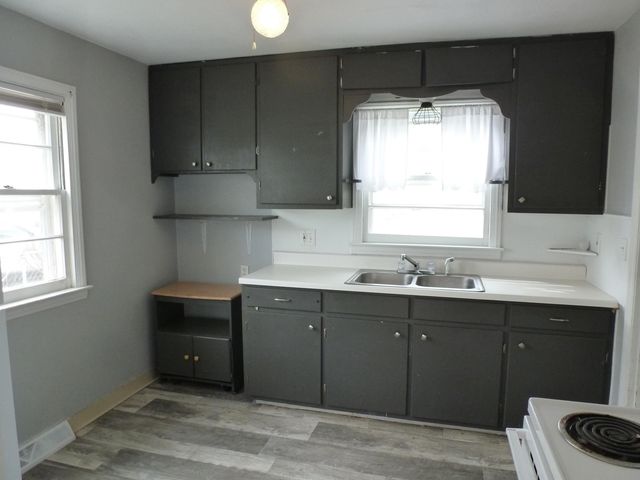 5064 Hess Street, Saginaw, MI 48601