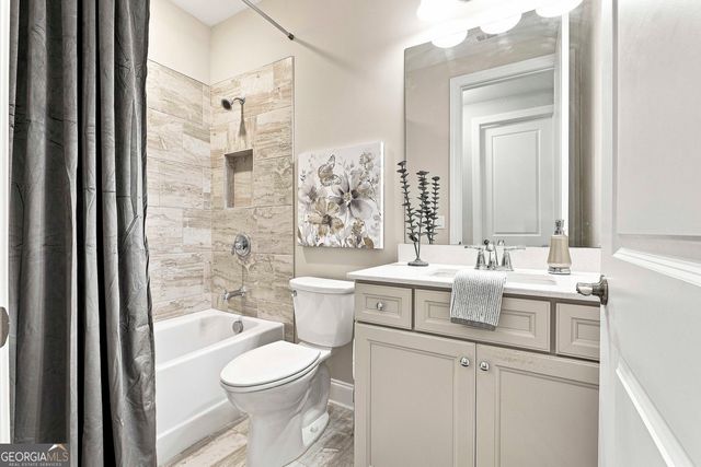222 Silver Maple Court, Peachtree City, GA 30269