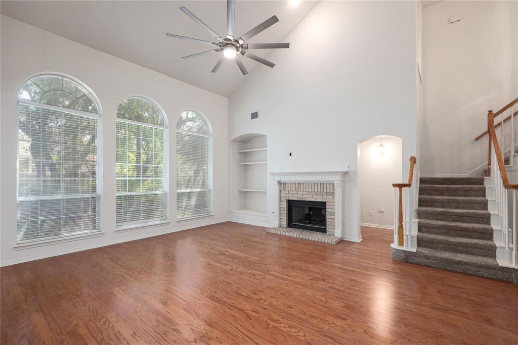 6008 Sierra Leon ST, Austin, TX 78759