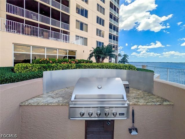 2080 W 1st ST 304, Fort Myers, FL 33901