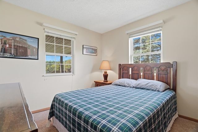 106 Barrington DRIVE, Collier Twp, PA 15071