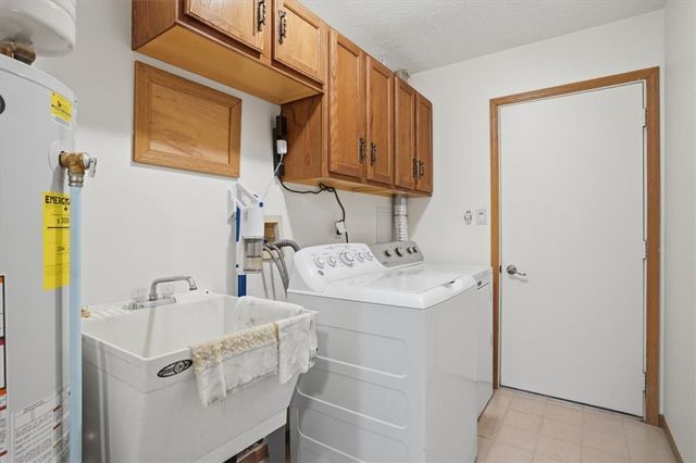 106 Barrington DRIVE, Collier Twp, PA 15071