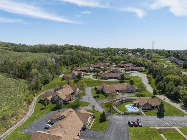 106 Barrington DRIVE, Collier Twp, PA 15071